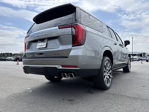 New 2026 GMC Yukon XL Denali image 8