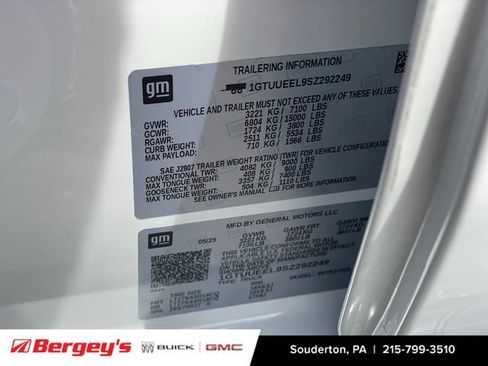 Certified 2025 GMC Sierra 1500 AT4 AWD/4WD image 38