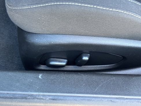 Used 2023 Chevrolet Camaro LT image 15