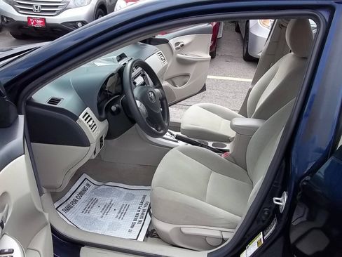 Used 2013 Toyota Corolla LE FWD image 7