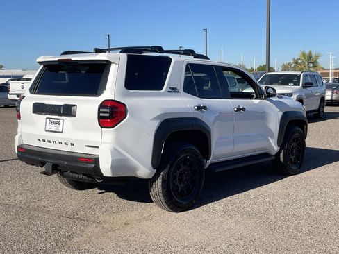 Used 2025 Toyota 4Runner TRD Off-Road image 5