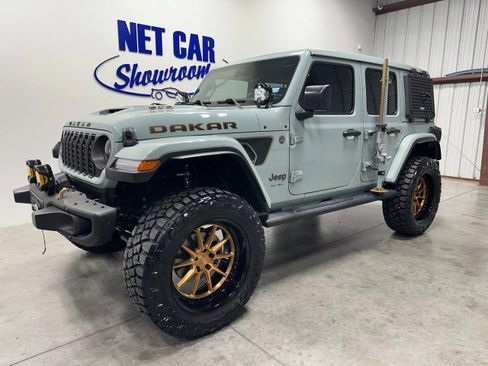 Used 2024 Jeep Wrangler Unlimited Rubicon 392 AWD/4WD image 4