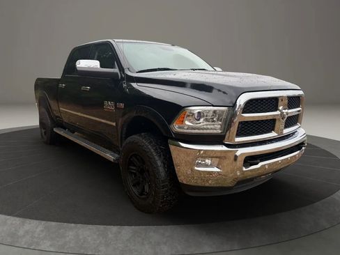Used 2018 RAM 2500 Laramie image 7