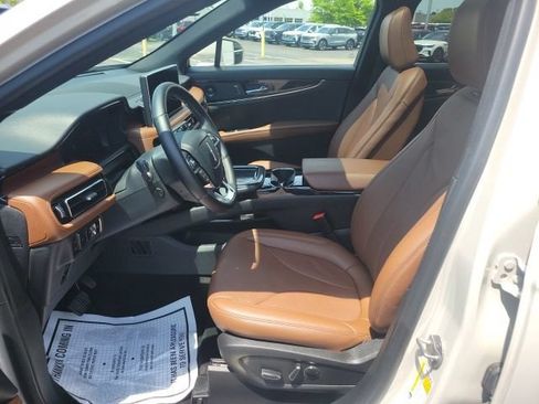 Certified 2023 Lincoln Nautilus Reserve w/ Equipment Group 201A AWD/4WD image 6