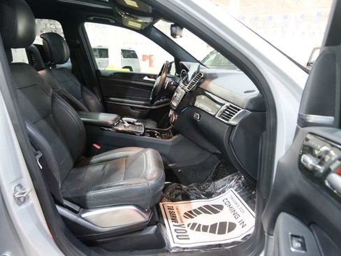 Used 2018 Mercedes-Benz GLS 550 4MATIC w/ Driver Assistance Package image 37