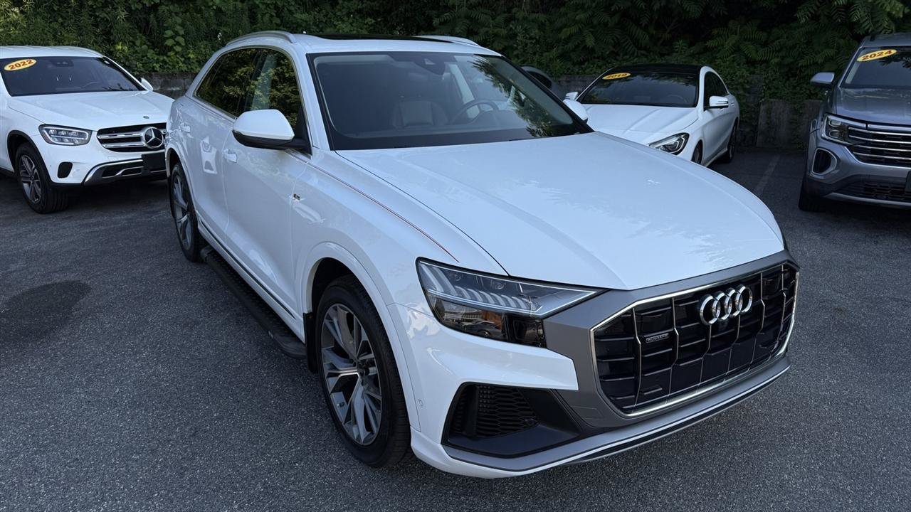Used 2023 Audi Q8 Premium Plus w/ Premium Plus Package AWD/4WD image 22