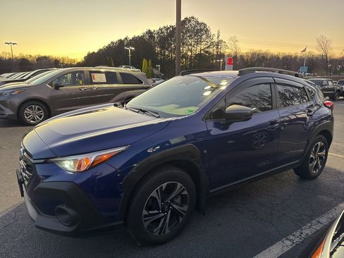 Used 2024 Subaru Crosstrek 2.0i Premium image 4