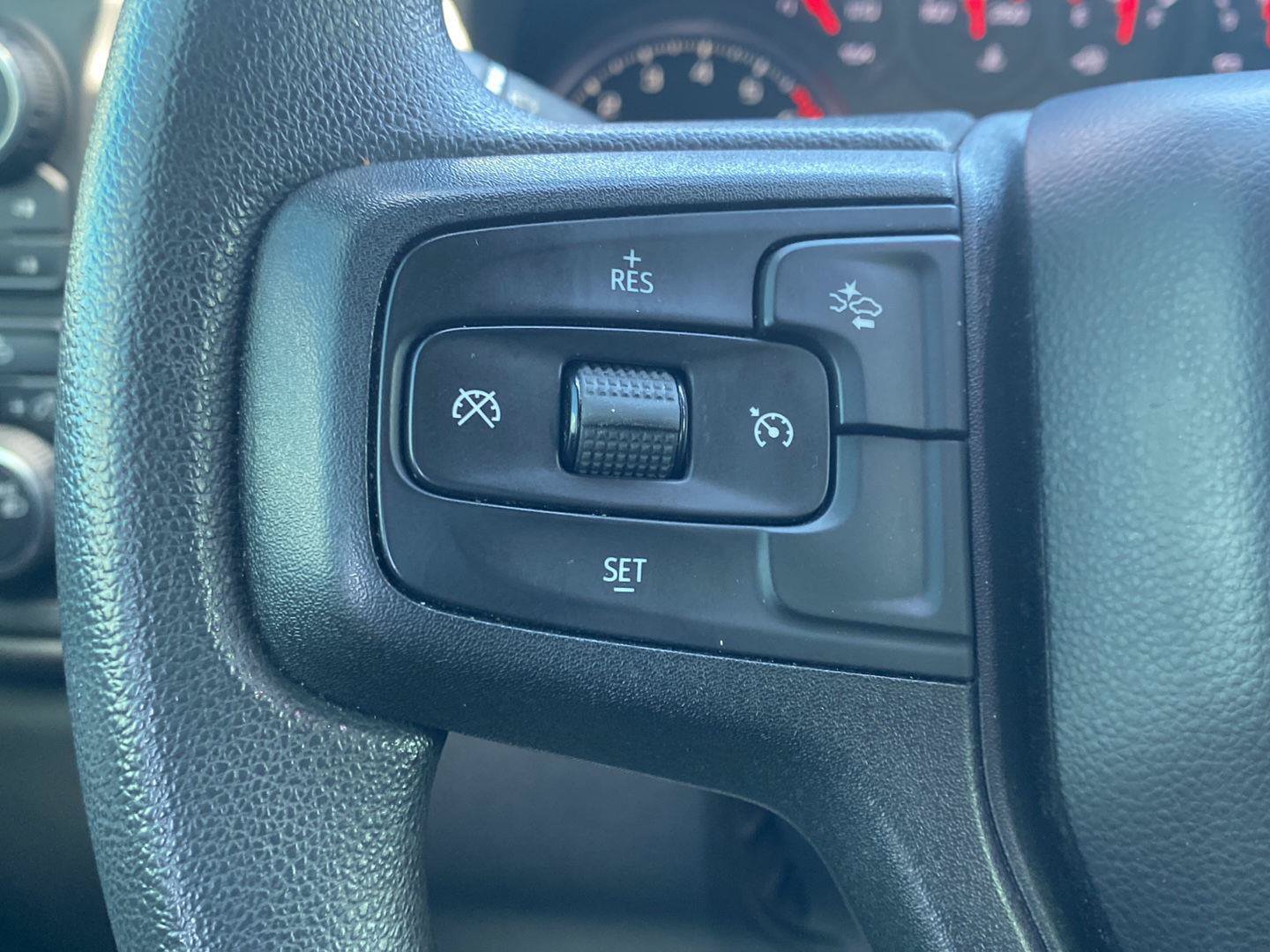 Used 2024 Chevrolet Silverado 1500 Custom Trail Boss w/ Turbomax Blackout Package AWD/4WD image 19