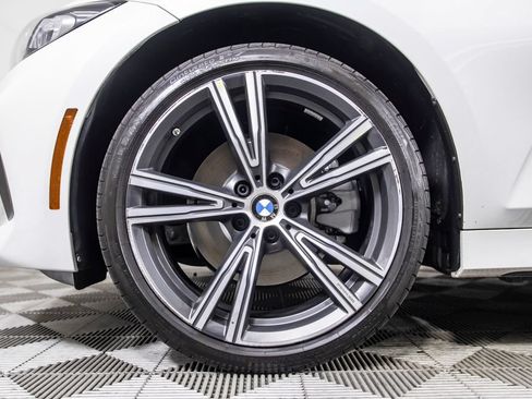 Used 2023 BMW 330i Sedan w/ Premium Package RWD image 37