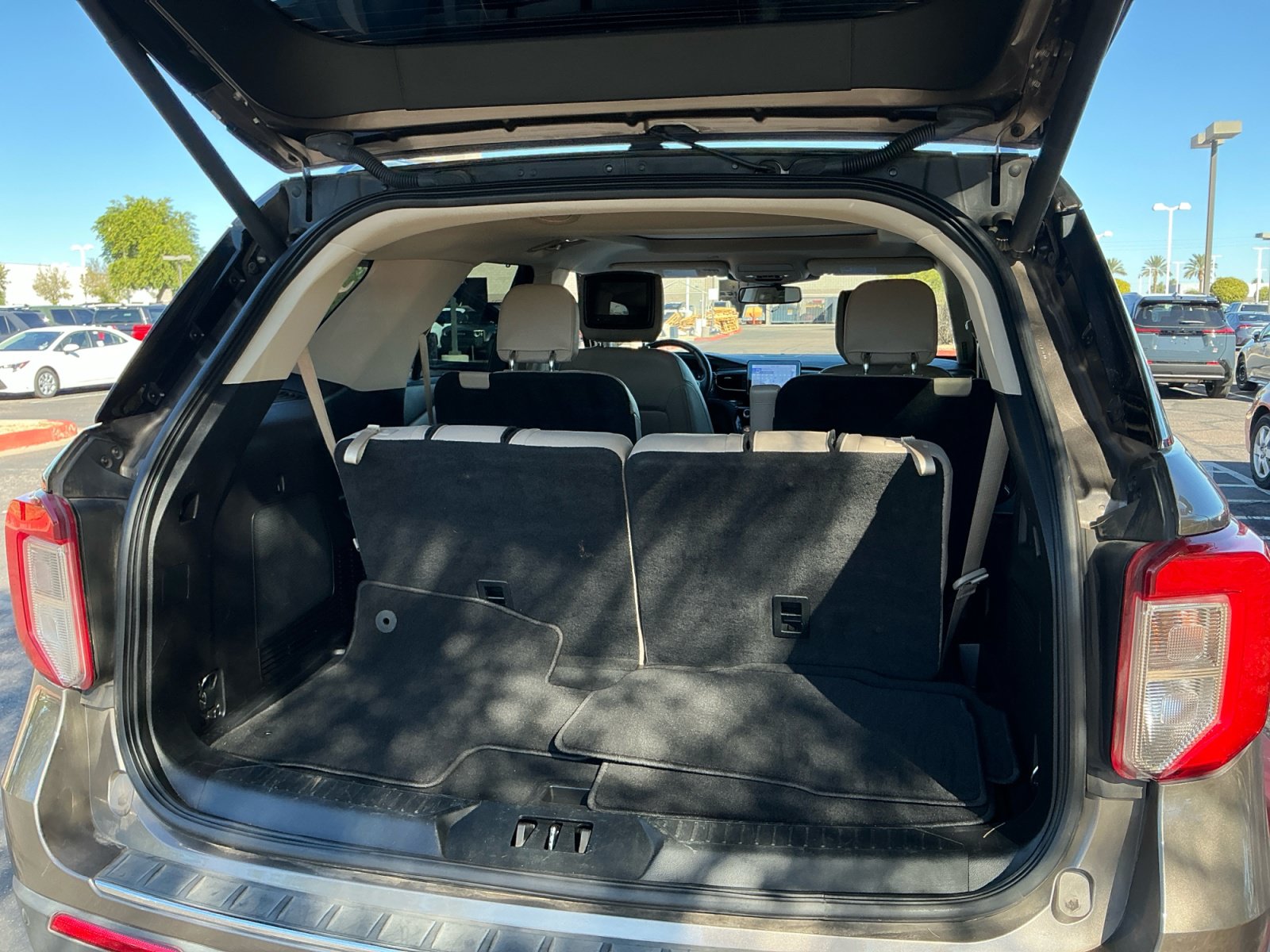 Used 2021 Ford Explorer Limited w/ Equipment Group 301A RWD image 34