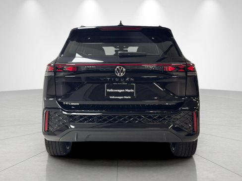 New 2026 Volkswagen Tiguan SEL R-Line AWD/4WD image 4