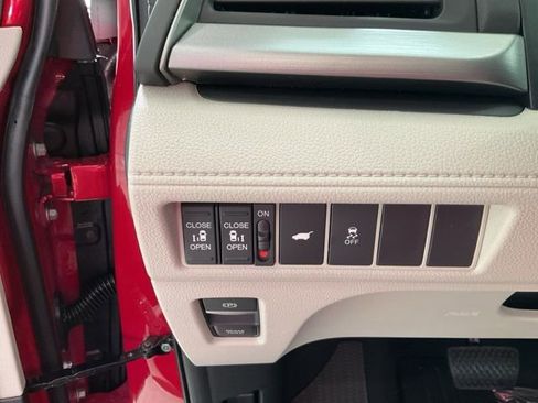New 2026 Honda Odyssey EX-L image 9