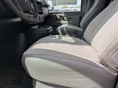 New 2025 GMC Savana 2500 Work Van w/ Safety Package image 15