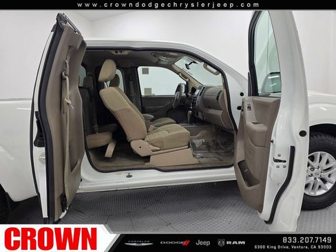 Used 2017 Nissan Frontier SV RWD image 10