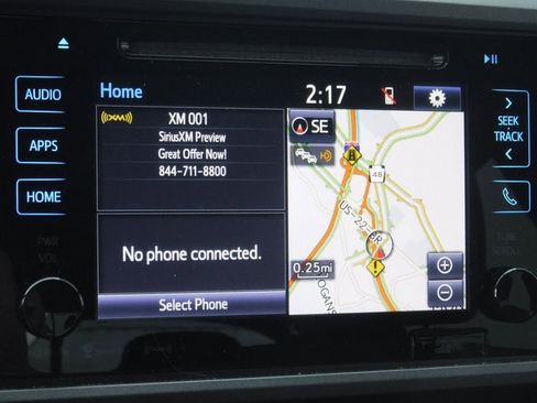 Used 2017 Toyota Tacoma TRD Sport image 32