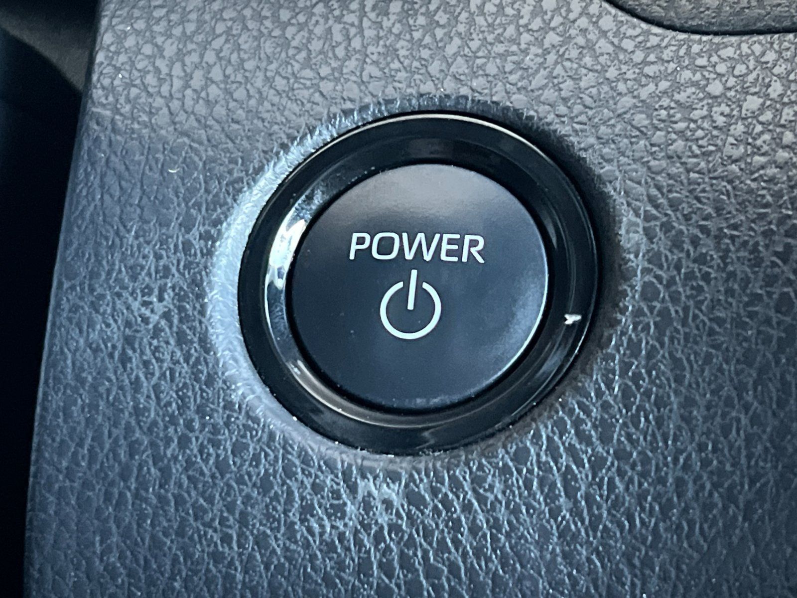 Used 2025 Toyota Camry SE FWD image 21