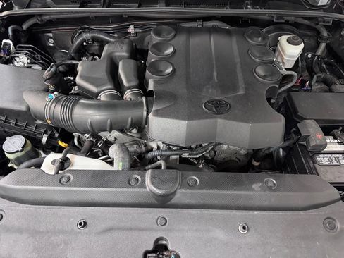 Used 2016 Toyota 4Runner SR5 Premium RWD image 11