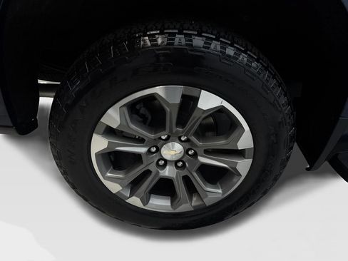Used 2023 Chevrolet Silverado 1500 High Country w/ Technology Package AWD/4WD image 84