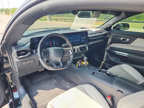 Used 2024 Ford Mustang GT Premium RWD image 9