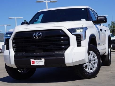 Certified 2025 Toyota Tundra SR5 w/ SR5 Convenience Package AWD/4WD image 3