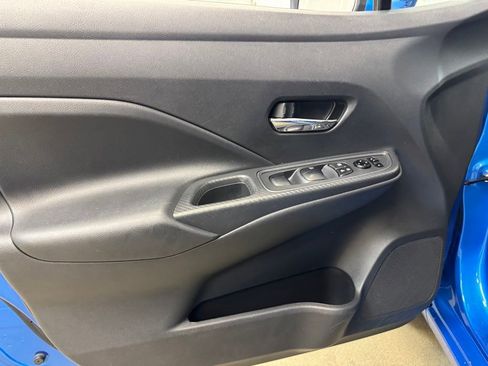 Used 2024 Nissan Versa SV FWD image 8