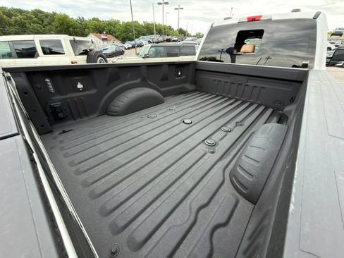 Used 2023 Ford F450 Lariat w/ Lariat Ultimate Package AWD/4WD image 11