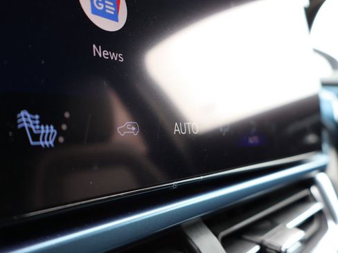 New 2026 Chevrolet Equinox EV LT image 21