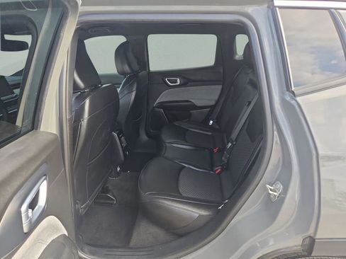 Certified 2024 Jeep Compass Latitude image 16