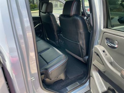 Used 2023 Nissan Frontier PRO-4X w/ Pro-4X Premium Package AWD/4WD image 18