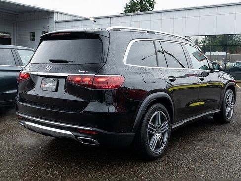 Used 2024 Mercedes-Benz GLS 450 4MATIC image 6