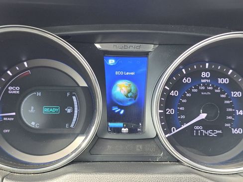 Used 2012 Hyundai Sonata Hybrid w/ Leather Pkg FWD image 22