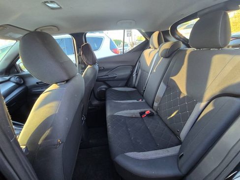Used 2020 Nissan Kicks S FWD image 5