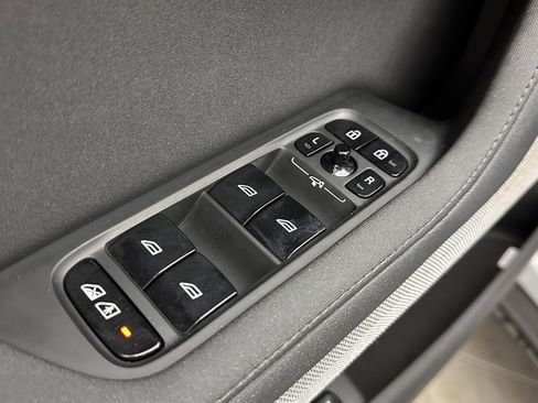 Used 2022 Polestar Polestar 2 w/ Plus Package image 12