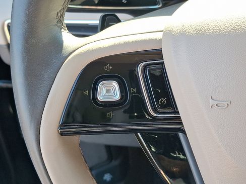 Used 2022 Lincoln Corsair AWD w/ Premium Package image 22