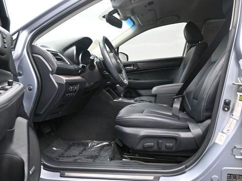 Used 2019 Subaru Outback 3.6R Limited image 12