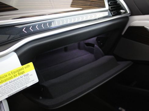 New 2026 BMW X5 xDrive50e image 27