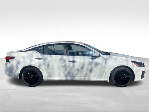 New 2025 Nissan Altima 2.5 SV w/ SV Special Edition Package image 8