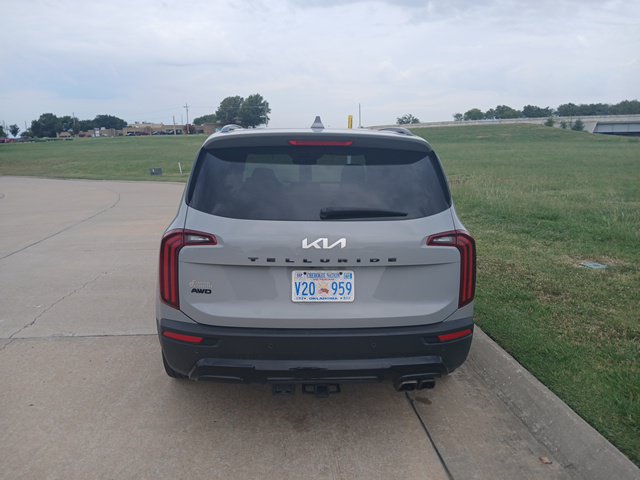 Used 2022 Kia Telluride SX w/ SX Prestige Package AWD/4WD image 3