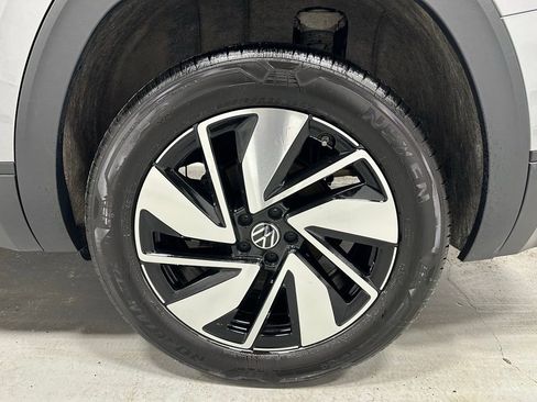 Used 2025 Volkswagen Atlas SE image 68