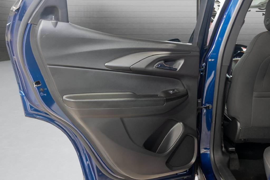 Used 2023 Chevrolet TrailBlazer LT FWD image 42