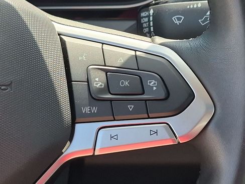 Used 2026 Volkswagen Jetta SE FWD image 19