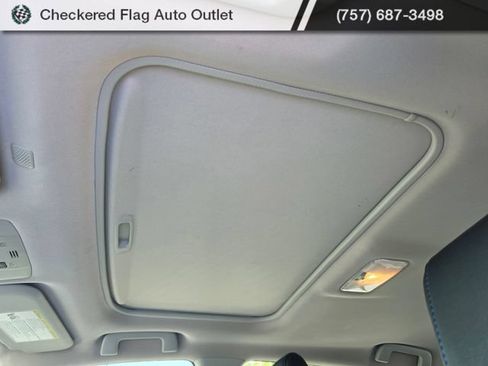 Used 2019 Toyota Corolla XSE FWD image 10