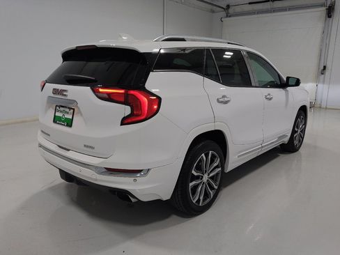 Used 2019 GMC Terrain Denali w/ Advanced Safety Package AWD/4WD image 9