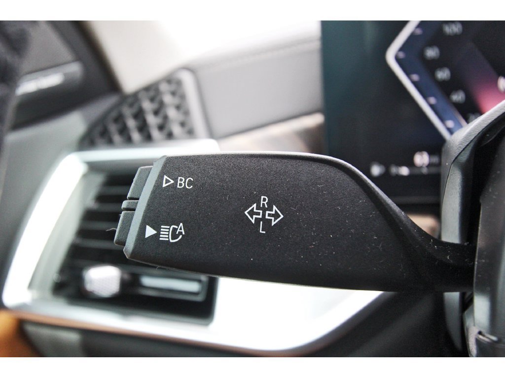 Used 2026 BMW X7 xDrive40i AWD/4WD image 18