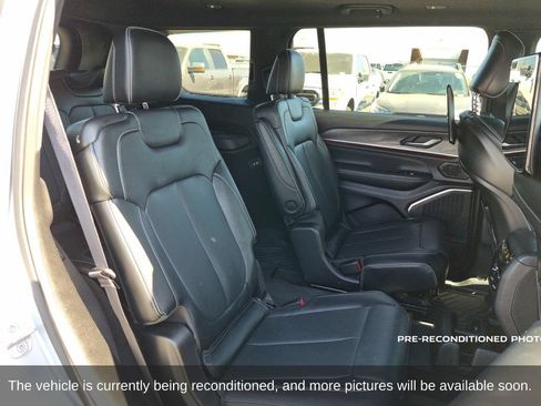 Used 2023 Jeep Grand Cherokee L Overland w/ Rear Seat Video Group I AWD/4WD image 15