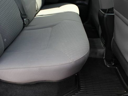 Certified 2021 Toyota Tacoma SR5 RWD image 30