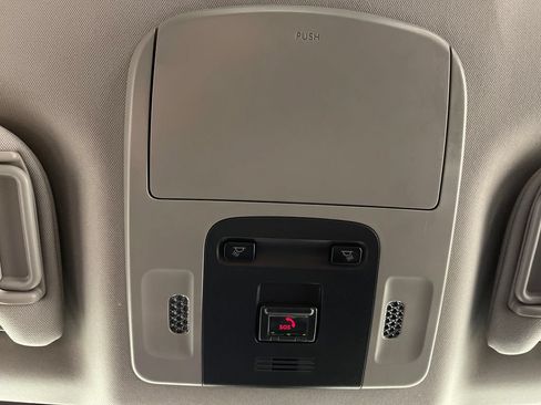 Certified 2022 Toyota Camry SE FWD image 29