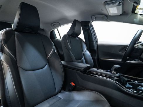 Certified 2025 Toyota Prius XLE image 13