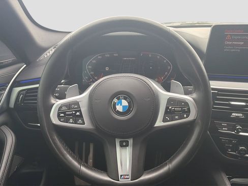 Used 2021 BMW M550i xDrive w/ Executive Package AWD/4WD image 15