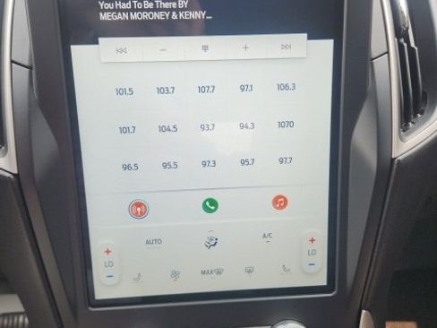 Used 2023 Ford Edge SEL image 23